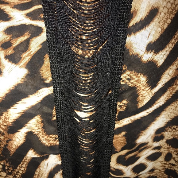 Tiger Print Tank Top - Picture 4 of 6